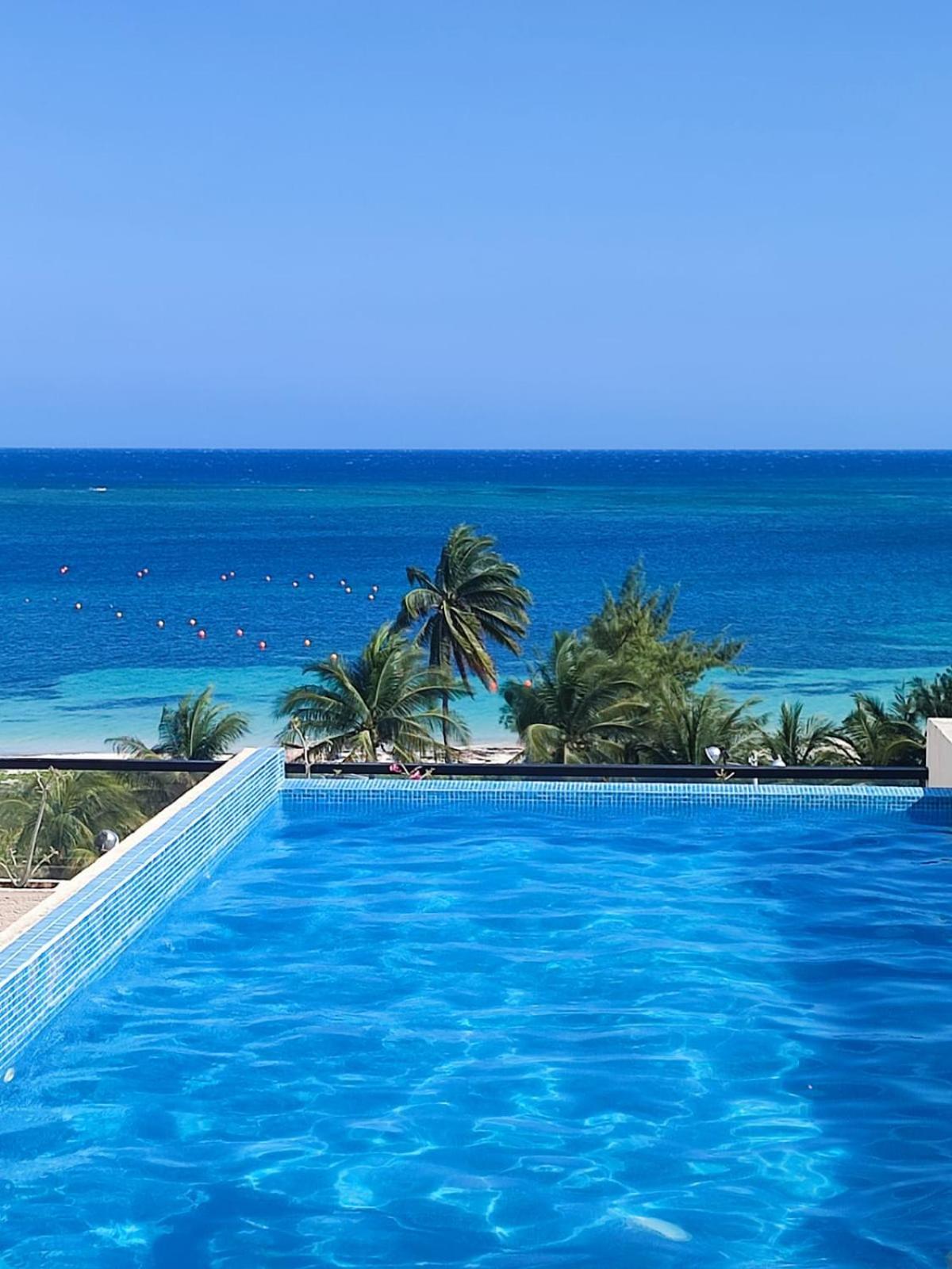 Modern 1 Bedroom Suite By Beach Great Location! Puerto Morelos Dış mekan fotoğraf